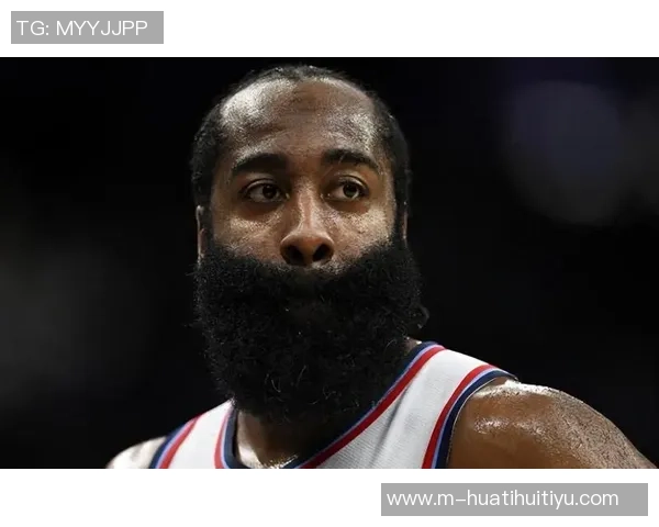 哈登失误未回头巴图姆踩线后失落卢指导直接选择离场