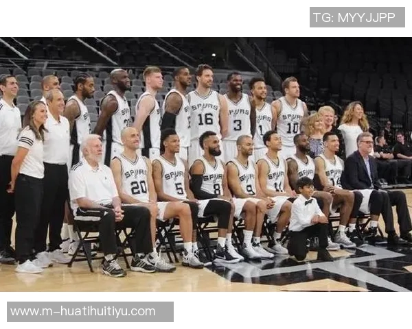 上半赛季NBA球队球衣销量排行榜湖人尼克斯勇士稳居前三马刺雷霆表现抢眼