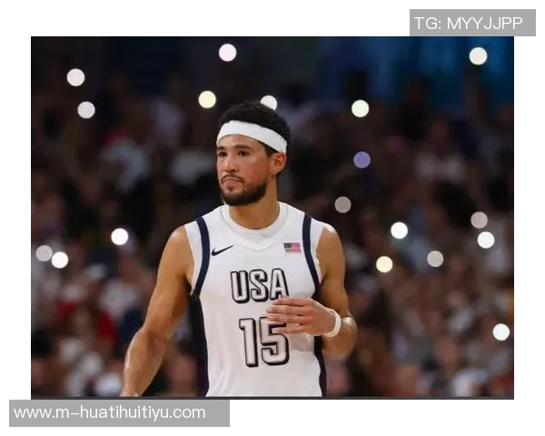 布克生涯第350次得分25跻身NBA历史前40位展现超凡实力