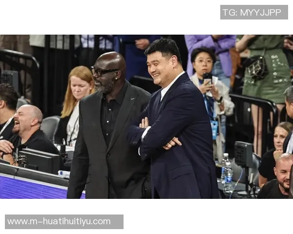 书豪香港企业峰会之旅与蔡老板姚明相聚并畅游迪士尼乐园